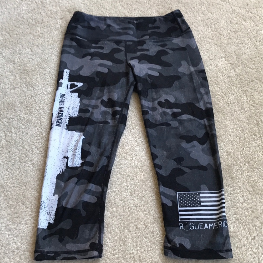 Rouge American Leggings/Capris